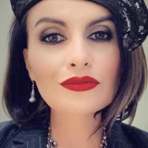 Meet your Posher, Maria